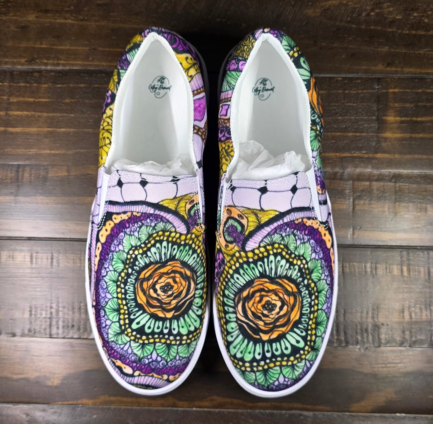 Women’s Slip-on Canvas Shoes: Zen Floral Bliss Zentangle Artwork Design