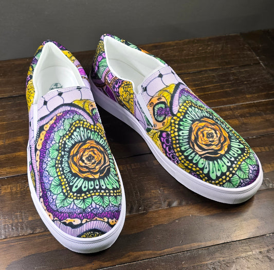 Women’s Slip-on Canvas Shoes: Zen Floral Bliss Zentangle Artwork Design