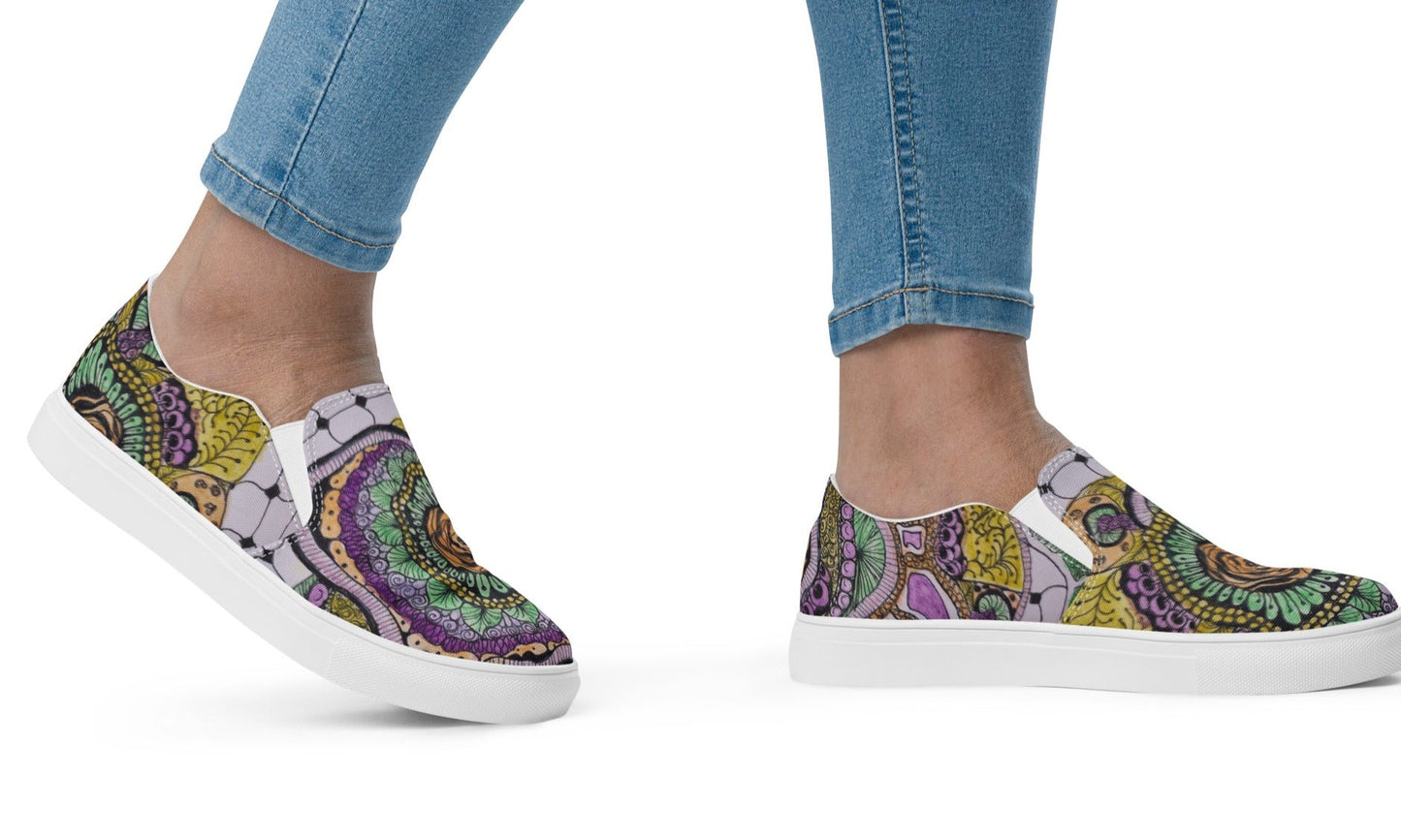 Women’s Slip-on Canvas Shoes: Zen Floral Bliss Zentangle Artwork Design